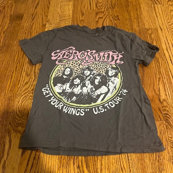Aerosmith Woman’a Grey Tee Size XS - Picture 1 of 3